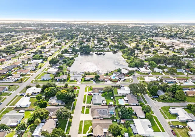 38th image of 2405 Lisa Ln, Melbourne, FL 32935 | MLS# 1084403