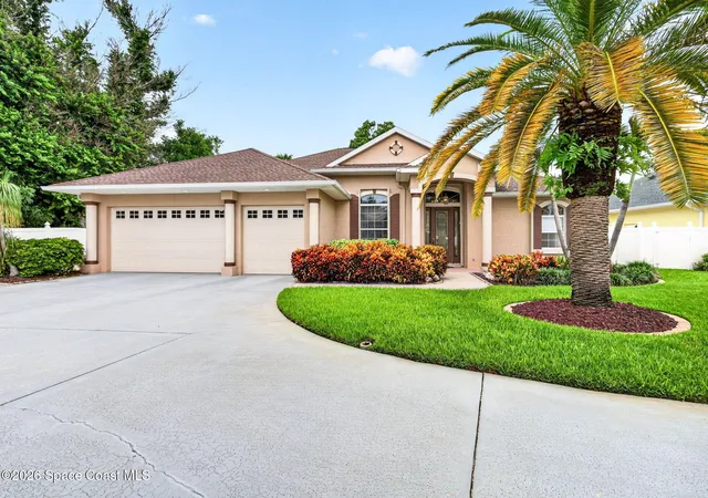 Single family home for sale at 2622 Canary Isles Dr, Melbourne, FL 32901 | MLS# 1084309
