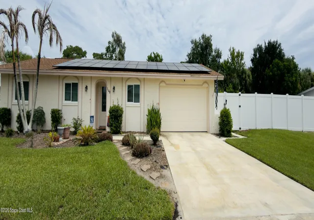 3rd image of 140 Sea Breeze Cir, Merritt Island, FL 32953 | MLS# 1084345