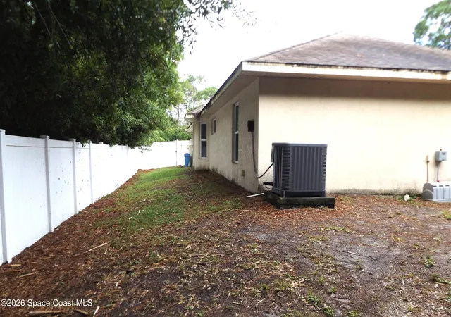 3rd image of 110 White Rd Sw, Palm Bay, FL 32908 | MLS# 1084185