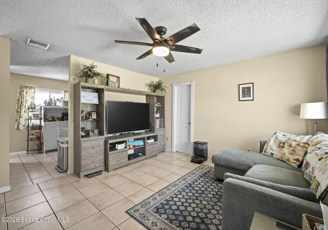 2nd image of 383 Lisa Rd Ne, Palm Bay, FL 32907 | MLS# 1084208