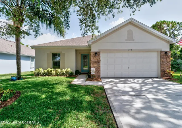 Photo 2 of Single family home for sale at 250 Briarcliff Cir, Sebastian, FL 32958 | MLS# 1084217 | Listing updated on 2026-08-10