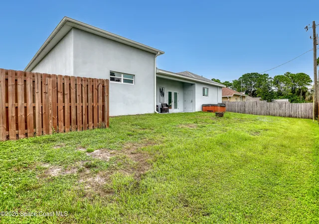 41st image of 910 Windmill St Se, Palm Bay, FL 32909 | MLS# 1084321