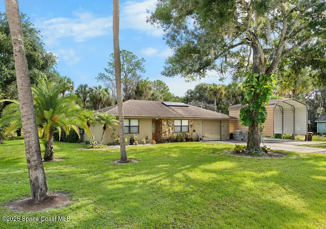 Photo 1 of Single family home for sale at 3596 12th Street Sw, Vero Beach, FL 32968 | MLS# 1084305 | Listing updated on 2026-10-15