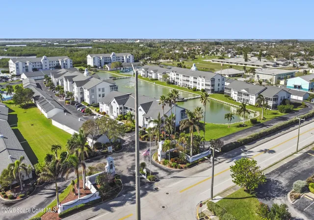 2nd image of 640 S Brevard Ave, Cocoa Beach, FL 32931