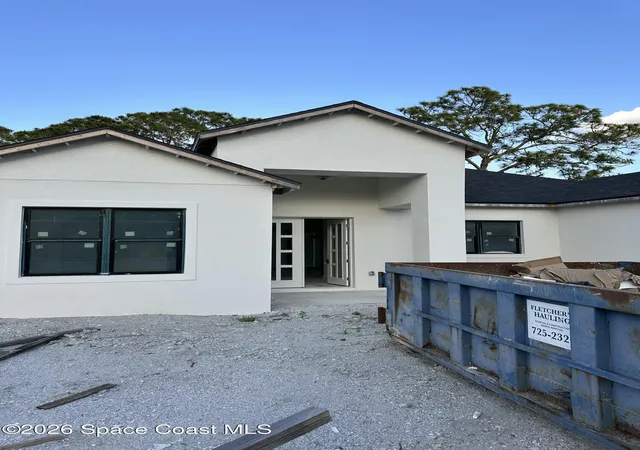 Photo 3 of Sale Pending at 364 Tamarind Cir Nw, Palm Bay, FL 32907 | MLS# 1084278 | Listing updated on 2026-08-11
