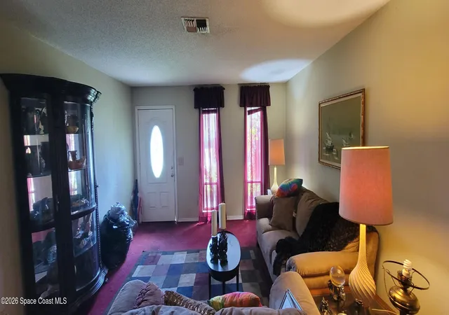 Photo 2 of Single family home for sale at 2014 Willow Oak Dr, Edgewater, FL 32141 | MLS# 1084666 | Listing updated on 2026-08-13