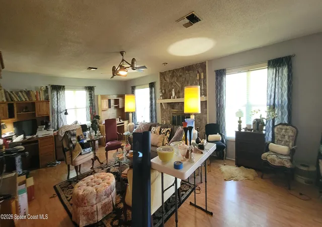 Photo 3 of Single family home for sale at 2014 Willow Oak Dr, Edgewater, FL 32141 | MLS# 1084666 | Listing updated on 2026-08-13