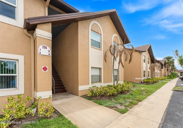 4th image of 235 Spring Dr, Merritt Island, FL 32953