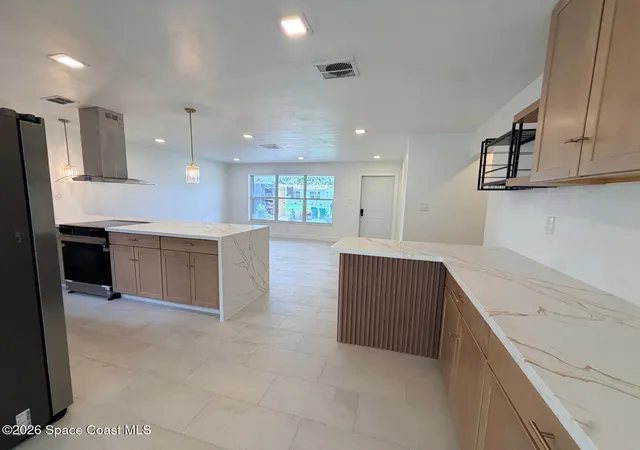 Photo 21 of Single family home for sale at 205 Melaleuca Dr E, Satellite Beach, FL 32937 | MLS# 1084395 | Listing updated on 2026-10-01