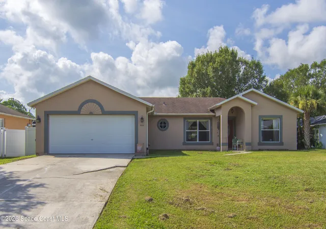 Photo 1 of Single family home for sale at 604 Carnival Ter, Sebastian, FL 32958 | MLS# 1084446 | Listing updated on 2026-09-17