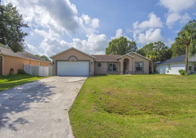 Photo 2 of Single family home for sale at 604 Carnival Ter, Sebastian, FL 32958 | MLS# 1084446 | Listing updated on 2026-09-17