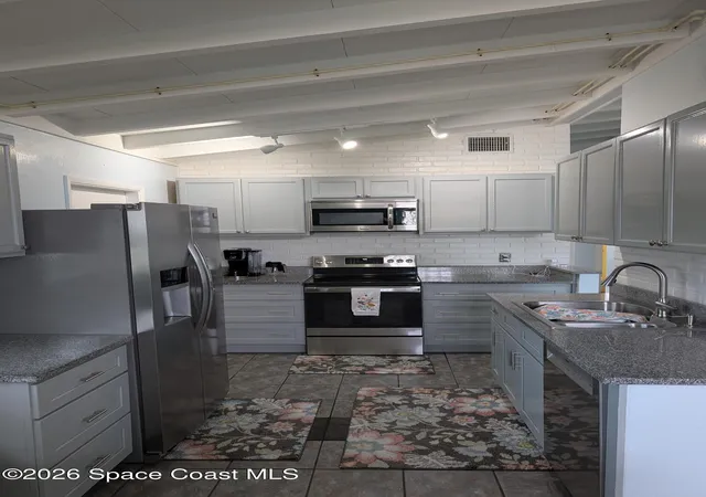 Photo 3 of Single family home for sale at 811 Cronin Ave, Melbourne, FL 32935 | MLS# 1084512 | Listing updated on 2026-08-21