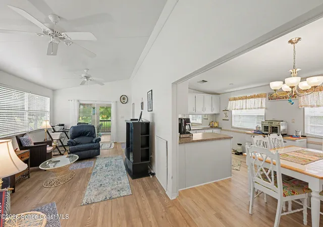 4th image of 535 Lake Dr #535, Titusville, FL 32780 | MLS# 1084515