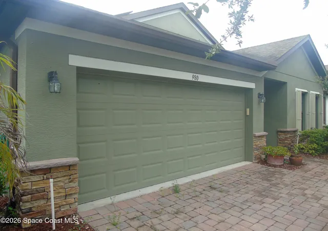 Photo 2 of Single family home for sale at 980 Dillard Dr Se, Palm Bay, FL 32909 | MLS# 1084505 | Listing updated on 2026-09-08