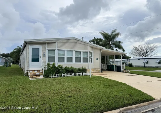 Photo 4 of Manufactured home for sale at 600 N Dolphin Cir, Sebastian, FL 32976 | MLS# 1084522 | Listing updated on 2026-08-31