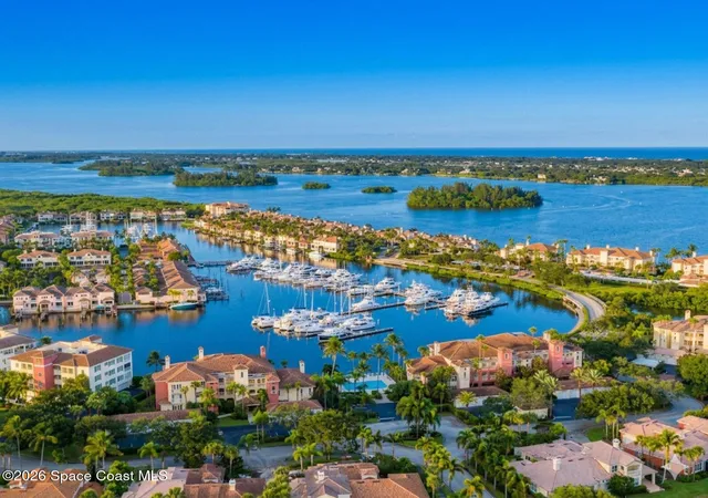 Photo 4 of Single family home for sale at 4832 S Harbor Dr, Vero Beach, FL 32967 | MLS# 1084562 | Listing updated on 2026-10-12