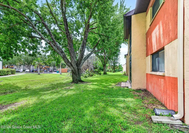 5th image of 2345 Golf Lake Cir #911, Melbourne, FL 32935 | MLS# 1084573