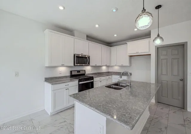 Photo 4 of Single family home for sale at 13677 Harlowton Ave, Jacksonville, FL 32256 | MLS# 1084596 | Listing updated on 2026-09-11