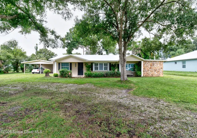 Photo 1 of Single family home for sale at 1275 27th Avenue, Vero Beach, FL 32960 | MLS# 1084610 | Listing updated on 2026-10-05