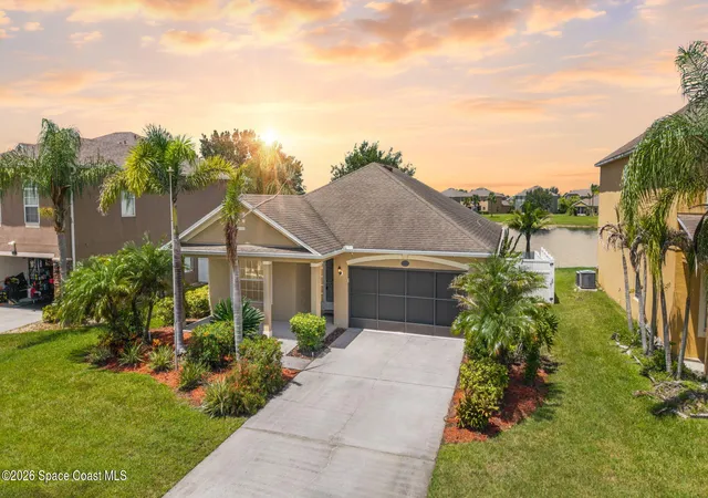 1st image of 2033 Snapdragon Dr Nw, Palm Bay, FL 32907 | MLS# 1085068