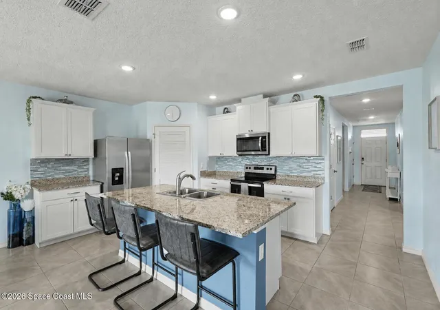 Photo 3 of Single family home for sale at 1121 Mcfarland Dr, Melbourne, FL 32904 | MLS# 1085089 | Listing updated on 2026-09-10