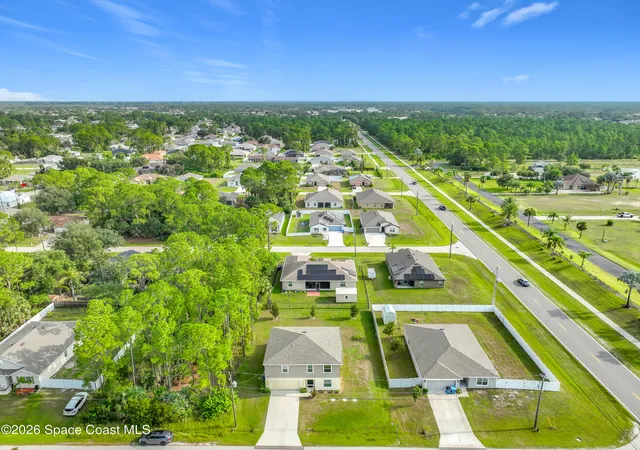 Photo 4 of Single family home for sale at 215 Friendly St, Palm Bay, FL 32908 | MLS# 1085002 | Listing updated on 2026-09-14