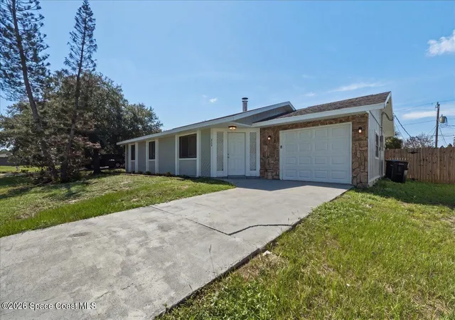 Photo 2 of Sale Pending at 428 Trumpet St Sw, Palm Bay, FL 32908 | MLS# 1085203 | Listing updated on 2026-09-11
