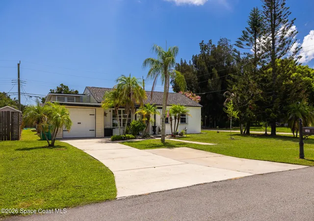 Photo 2 of Single family home for sale at 1811 S Park Ave, Melbourne, FL 32901 | MLS# 1085021 | Listing updated on 2026-08-27