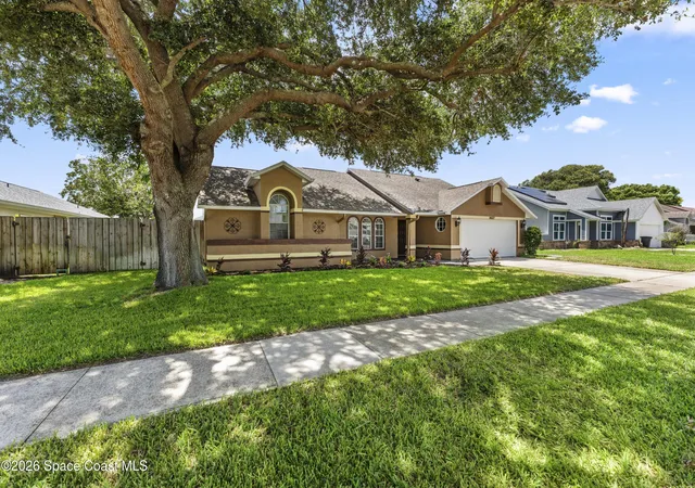 Photo 3 of Single family home for sale at 3657 Whisperwood Cir, Melbourne, FL 32901 | MLS# 1084889 | Listing updated on 2026-08-14