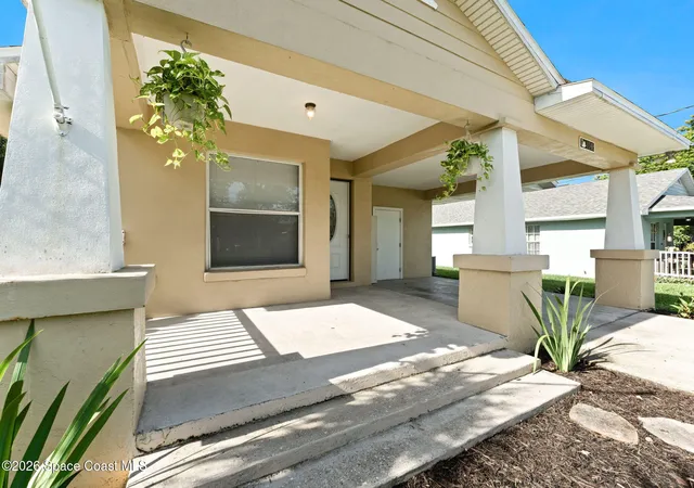 Photo 3 of Single family home for sale at 1148 Ruby St, Lakeland, FL 33815 | MLS# 1084805 | Listing updated on 2026-09-17