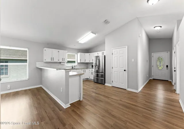 Photo 4 of Single family home for sale at 1148 Ruby St, Lakeland, FL 33815 | MLS# 1084805 | Listing updated on 2026-09-17