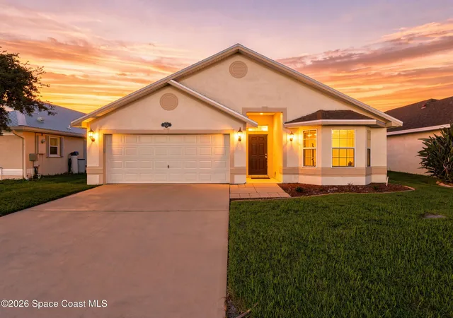 Photo 1 of Single family home for sale at 4811 Decatur Cir, Melbourne, FL 32934 | MLS# 1084995 | Listing updated on 2026-08-31