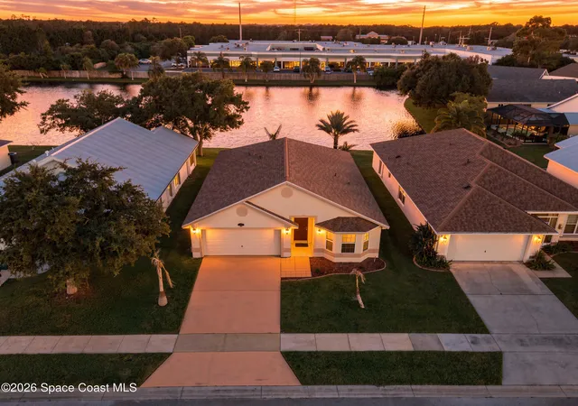 Photo 1 of Single family home for sale at 4811 Decatur Cir, Melbourne, FL 32934 | MLS# 1084995 | Listing updated on 2026-10-08