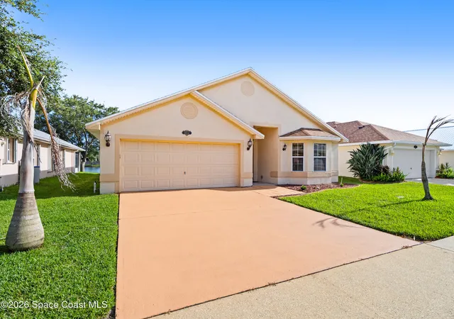 Photo 3 of Single family home for sale at 4811 Decatur Cir, Melbourne, FL 32934 | MLS# 1084995 | Listing updated on 2026-08-31