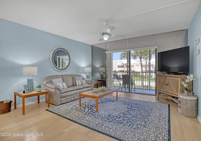 Listing Photo 5 - Condo for sale in building located at 2150 Atlantic St, Melbourne Beach, FL 32951 - Unit #425