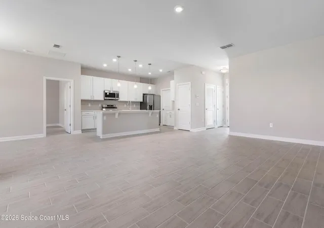 5th image of 412 Vanguard St Se, Palm Bay, FL 32909 | MLS# 1085034