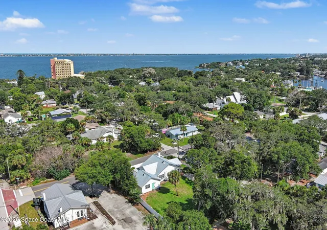 2nd image of 640 Old Oak St, Melbourne, FL 32935 | MLS# 1084961