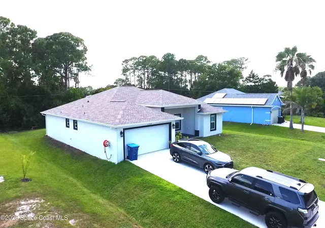 Photo 3 of Single family home for sale at 1548 Rainsville Rd Se, Palm Bay, FL 32909 | MLS# 1084990 | Listing updated on 2026-09-09