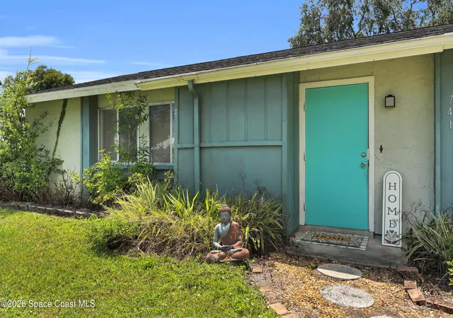 2nd image of 741 23rd Pl Sw, Vero Beach, FL 32962 | MLS# 1085058