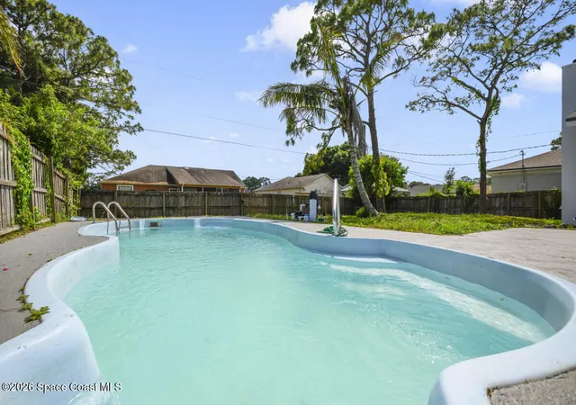 Photo 1 of Single family home for sale at 1800 Calmar St NW, Palm Bay, FL 32907 | MLS# 1085061 | Listing updated on 2026-10-29