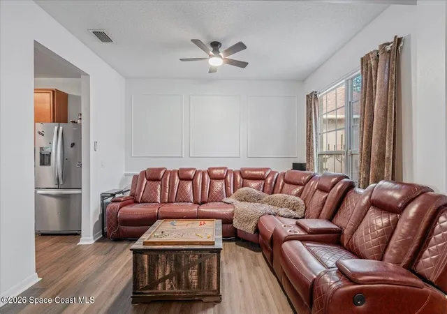 4th image of 3731 Largo Dr, Melbourne, FL 32901 | MLS# 1085423