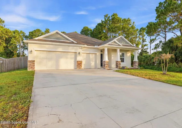 2nd image of 242 Heritage St Sw, Palm Bay, FL 32908 | MLS# 1085193