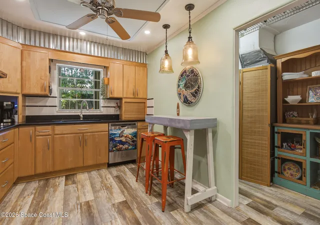 Photo 4 of Single family home for sale at 2202 Hyde Pkwy, Melbourne, FL 32901 | MLS# 1085159 | Listing updated on 2026-08-16