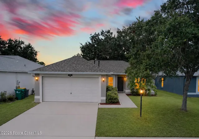 Photo 1 of Single family home for sale at 1552 Vista Lake Cir, Melbourne, FL 32904 | MLS# 1085373 | Listing updated on 2026-09-17