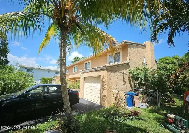 2nd image of 3933 Nw 81st Ter, Coral Springs, FL 33065 | MLS# 1085151