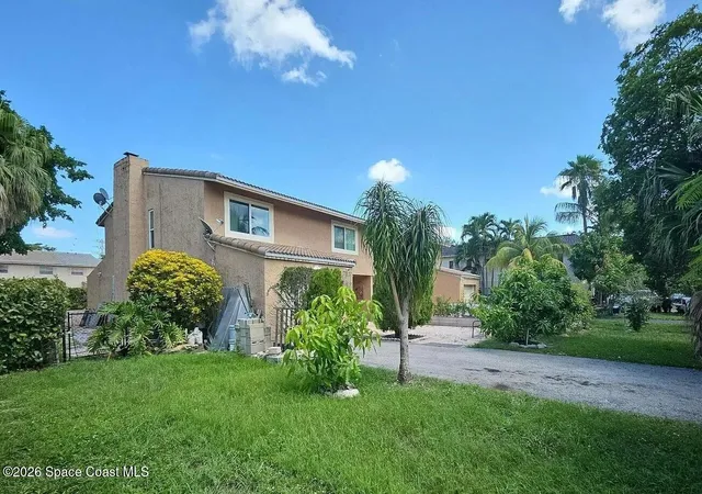 3rd image of 3933 Nw 81St Ter, Coral Springs, FL 33065 | MLS# 1085151