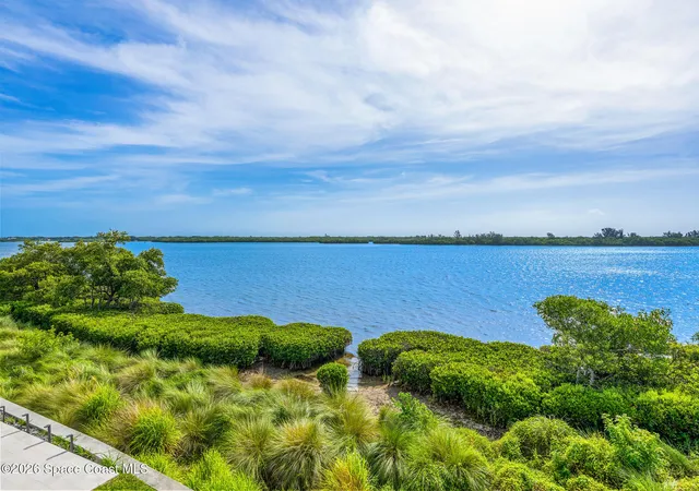 Photo 3 of Single family home for sale at 4840 S Harbor Dr, Vero Beach, FL 32967 | MLS# 1085192 | Listing updated on 2026-10-05