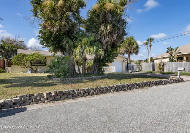 Photo 2 of Sale Pending at 335 Brewster Rd, Indialantic, FL 32903 | MLS# 1085270 | Listing updated on 2026-09-12