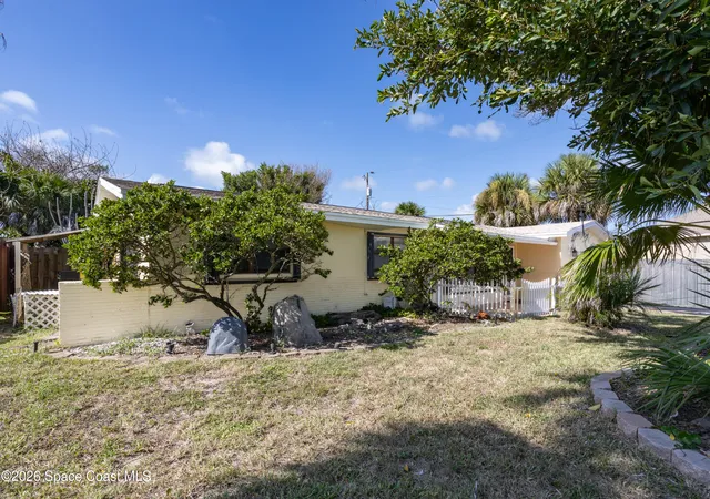 Photo 3 of Sale Pending at 335 Brewster Rd, Indialantic, FL 32903 | MLS# 1085270 | Listing updated on 2026-09-12